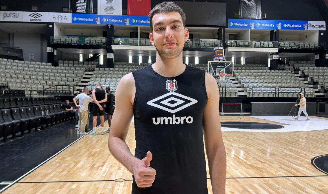 Beşiktaş Erkek Basketbol Takımı'nın genç oyuncusu Yağız Aksu, İstanbul'da yaptığı