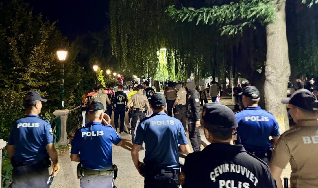 Eskişehir'de İl Emniyet Müdürlüğü'ne bağlı ekipler, kentteki tüm parkları kapsayan