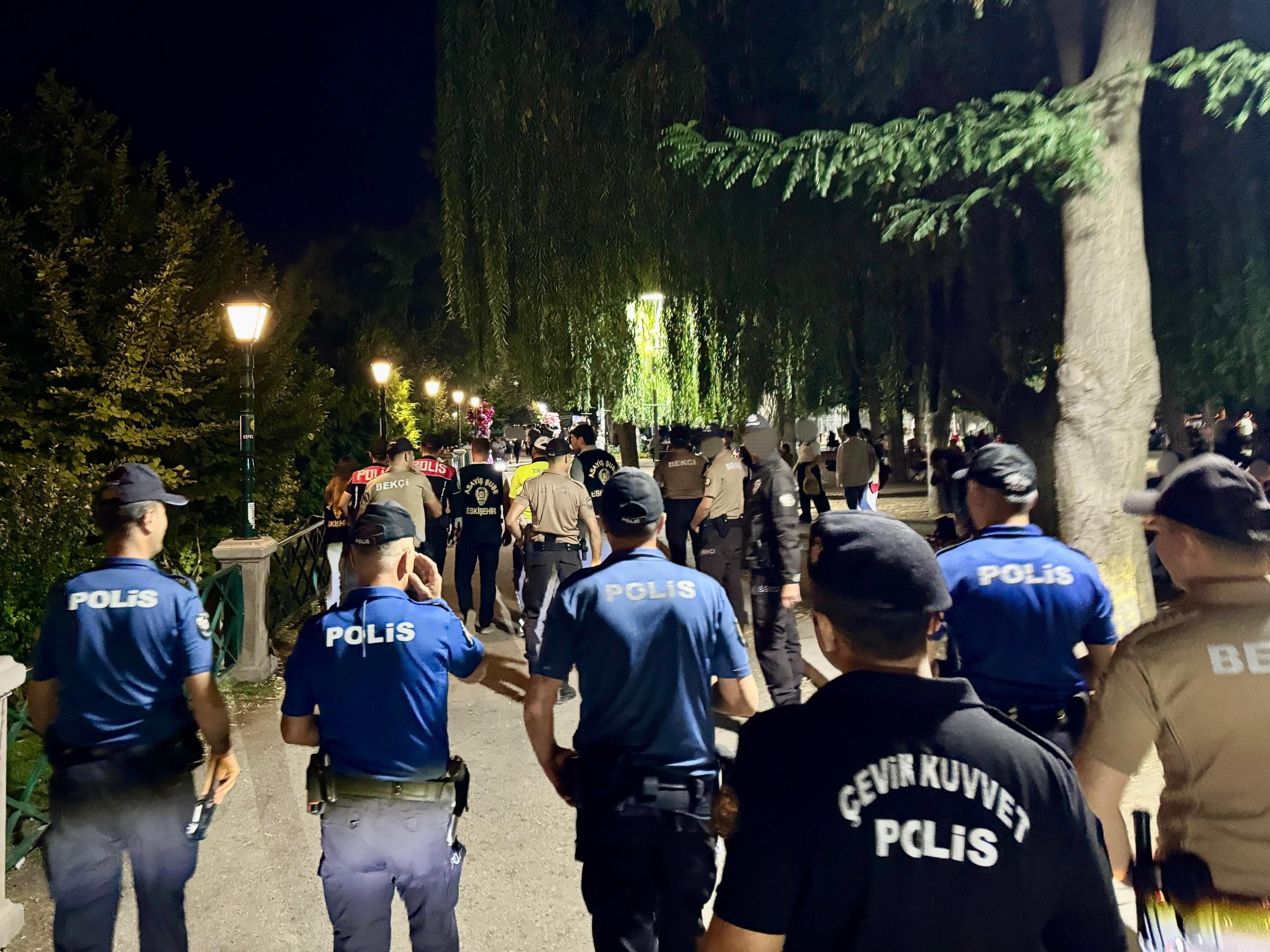 Eskişehir'de İl Emniyet Müdürlüğü'ne bağlı ekipler, kentteki tüm parkları kapsayan