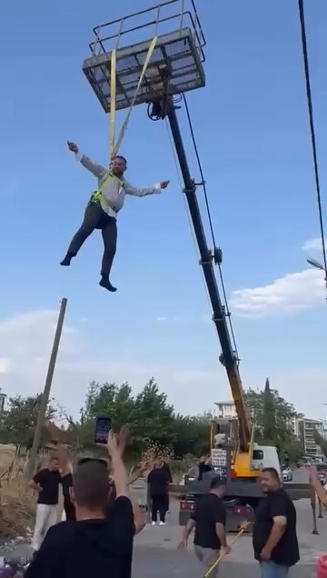  Bursa'da düğün öncesi damada görülmemiş işkence kayda alındı. Vinç ile