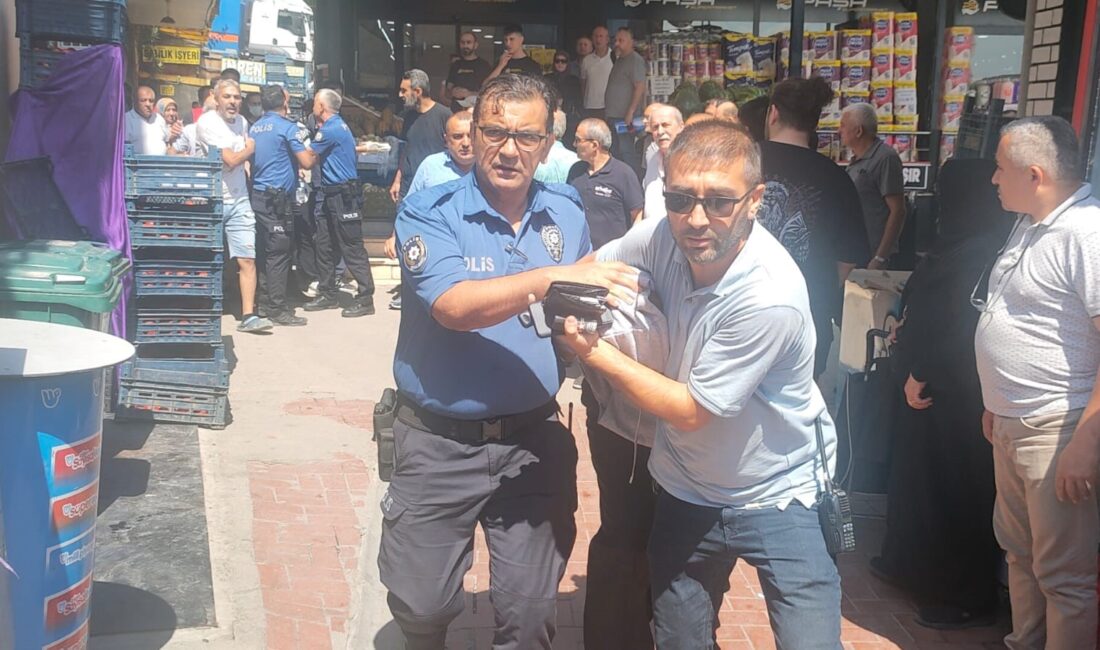Karabük'te bir kuyumcu dükkanına kurusıkı tabancayla giren şüpheli, soygun girişiminde
