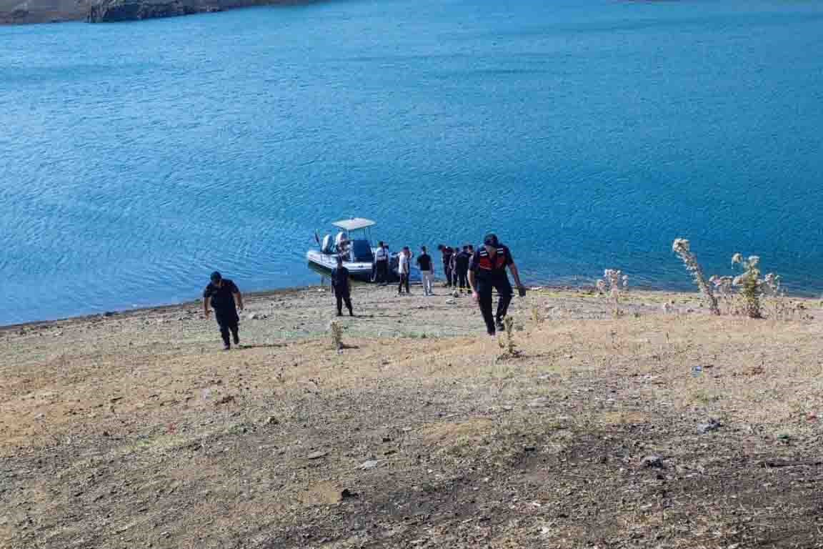 Samsun'un Vezirköprü ilçesinde, sabah saatlerinden itibaren kendisinden haber alınamayan 63