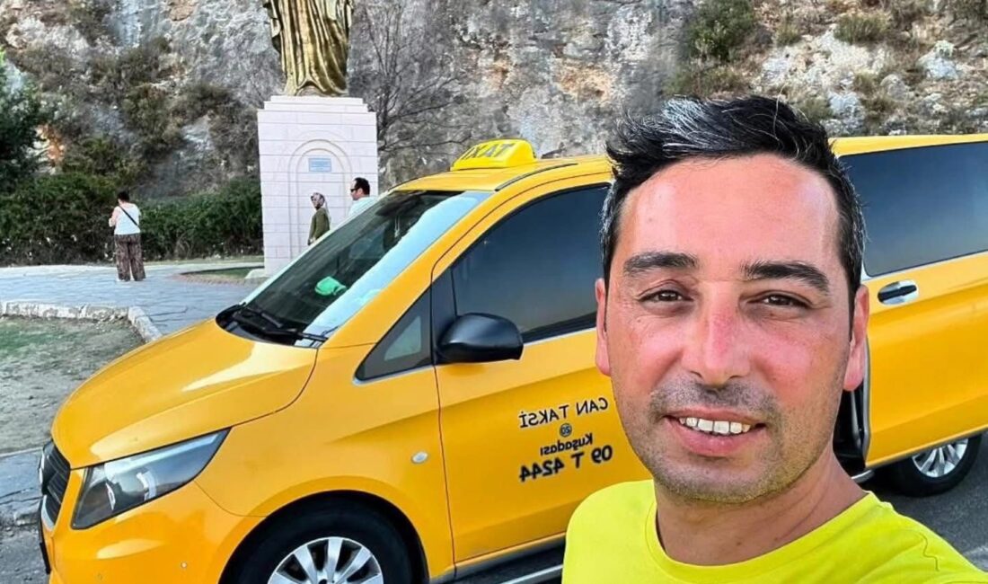 Aydın'ın Kuşadası ilçesinde meydana gelen olayda bir taksici, uğradığı bıçaklı