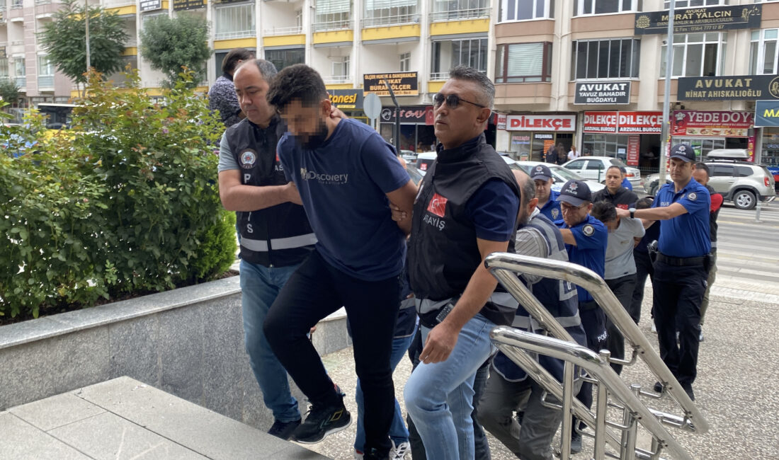 Çorum İl Emniyet Müdürlüğü tarafından yürütülen soruşturma kapsamında, vatandaşları telefonla