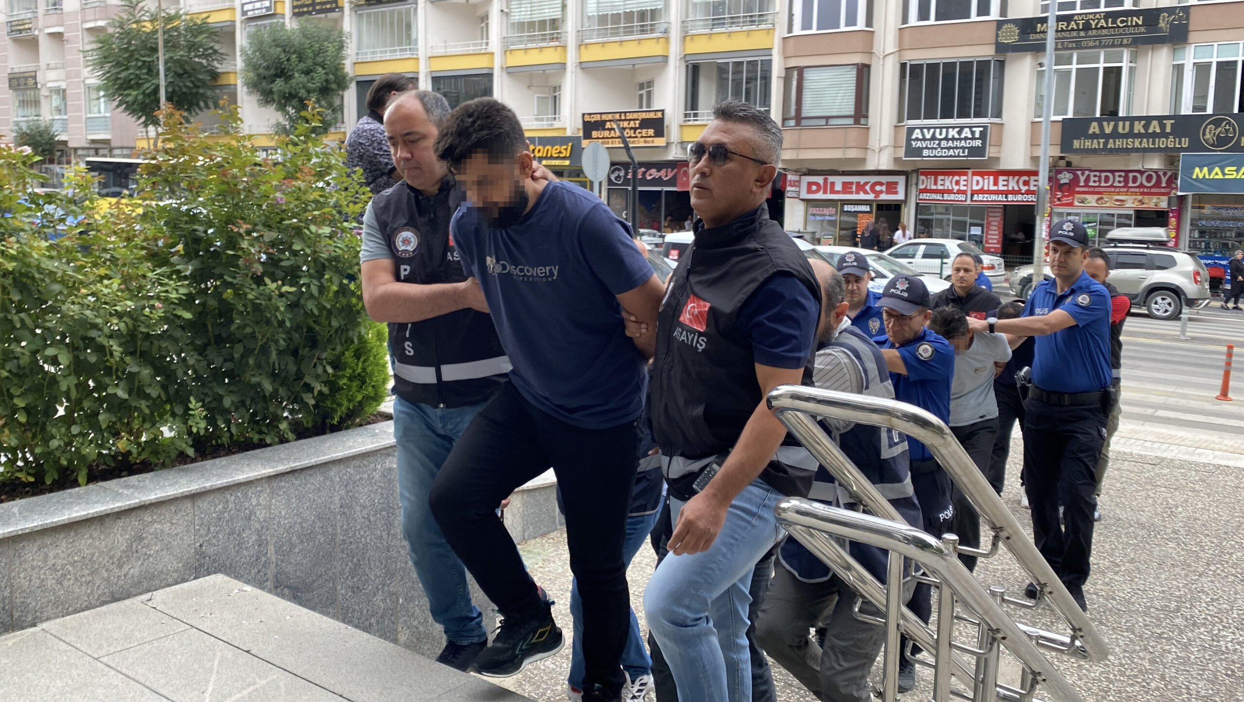 Çorum İl Emniyet Müdürlüğü tarafından yürütülen soruşturma kapsamında, vatandaşları telefonla