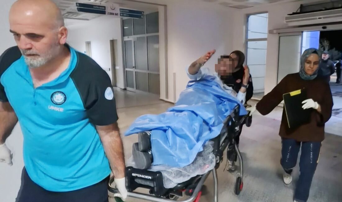 Aksaray'da iki şahıs arasında başlayan sözlü tartışma, bıçaklı saldırıyla neticelendi.