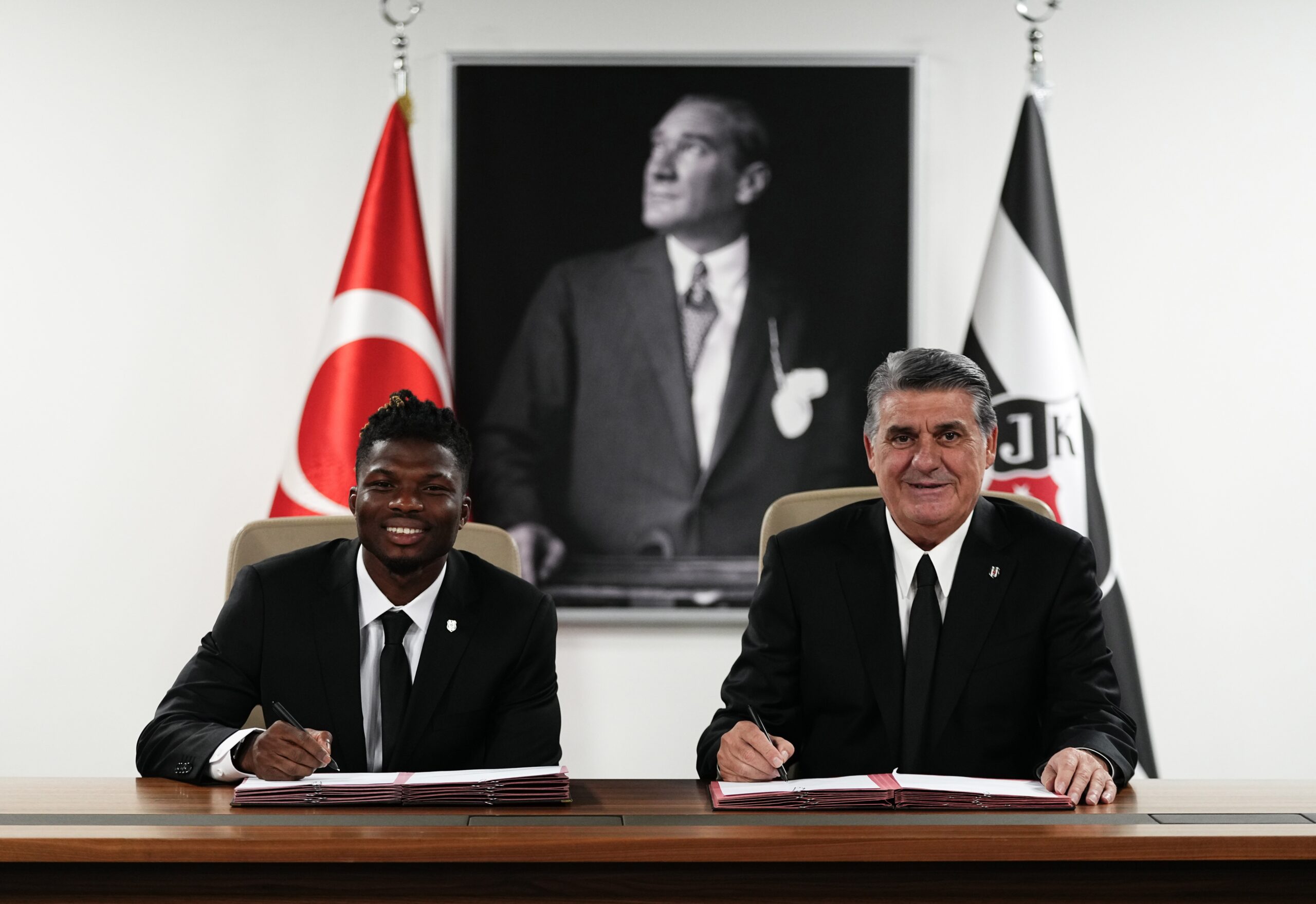 İstanbul merkezli spor kulüplerinden Beşiktaş, forvet hattını Malili futbolcu El