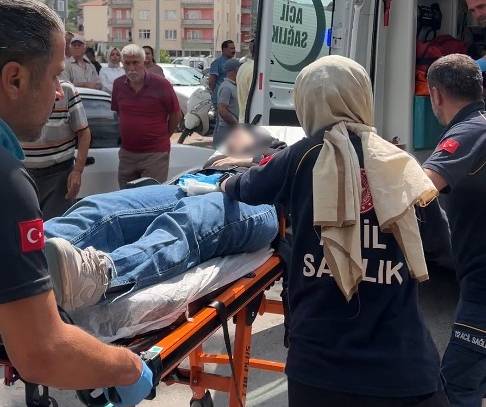 Burdur'un Bucak ilçesinde, aralarında alacak verecek meselesi olduğu iddia edilen