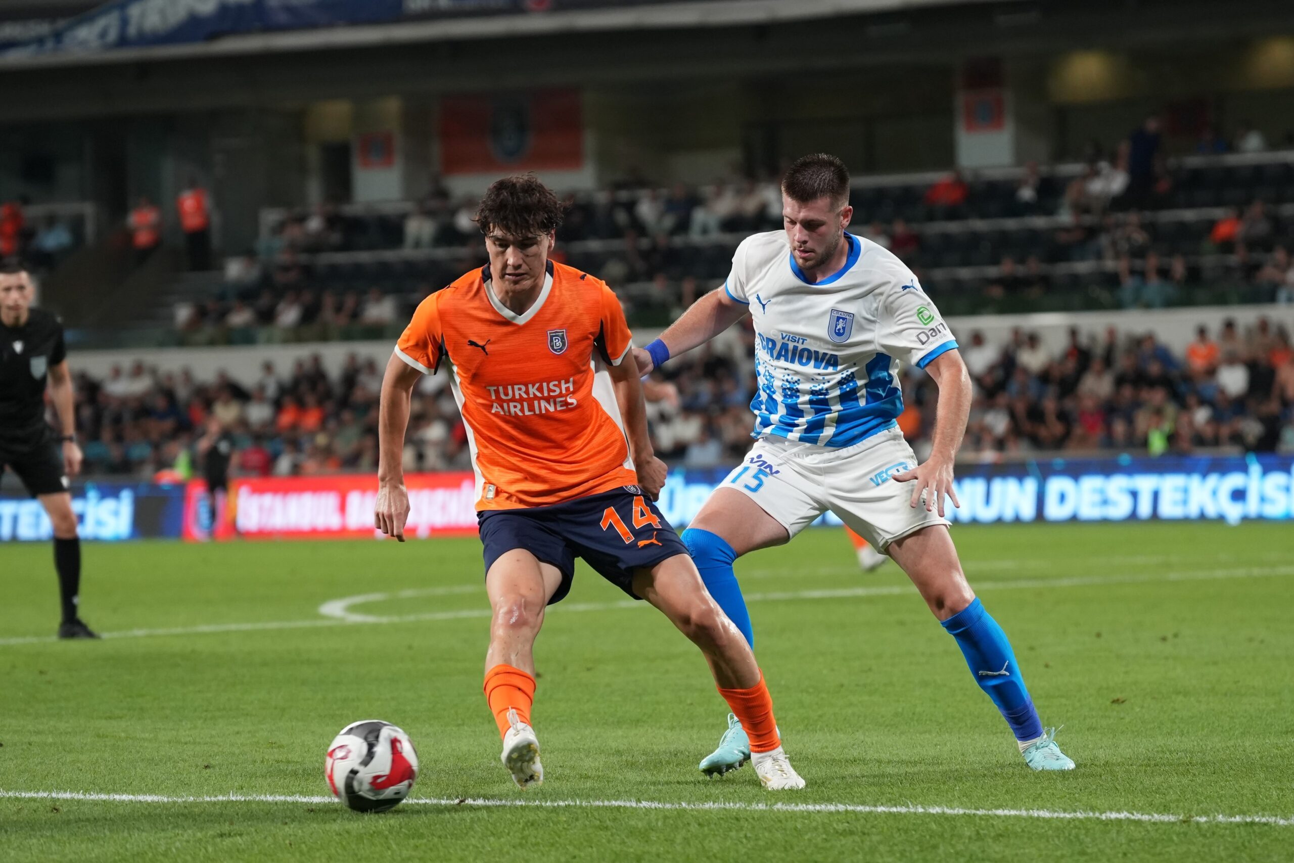 Başakşehir, UEFA Konferans Ligi Play-Off rövanşında Craiova’ya konuk oluyor. İlk