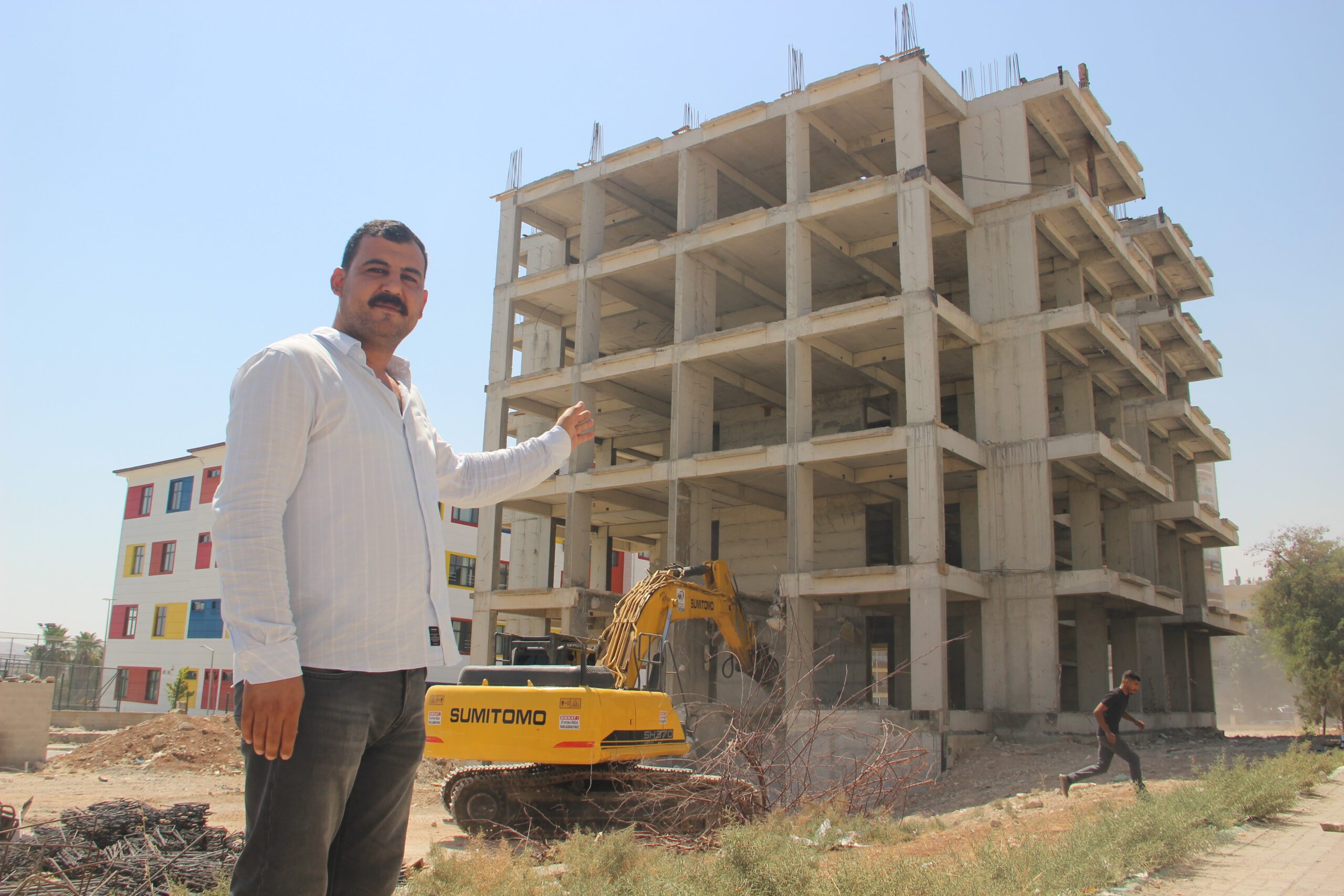 Şanlıurfa'da bir müteahhit, deprem sonrası yerinde dönüşüm projesi kapsamında inşa