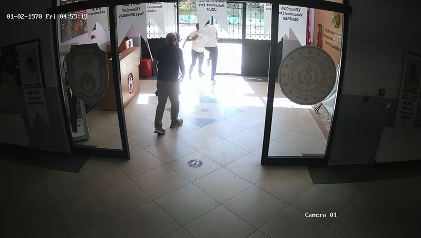 Kocaeli'nin Darıca ilçesinde, usulsüz adres beyanıyla çocuğunu okula kaydettirmek istediği