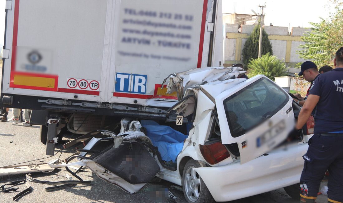 Manisa'nın Turgutlu ilçesinde, E-96 karayolu üzerinde meydana gelen elim bir