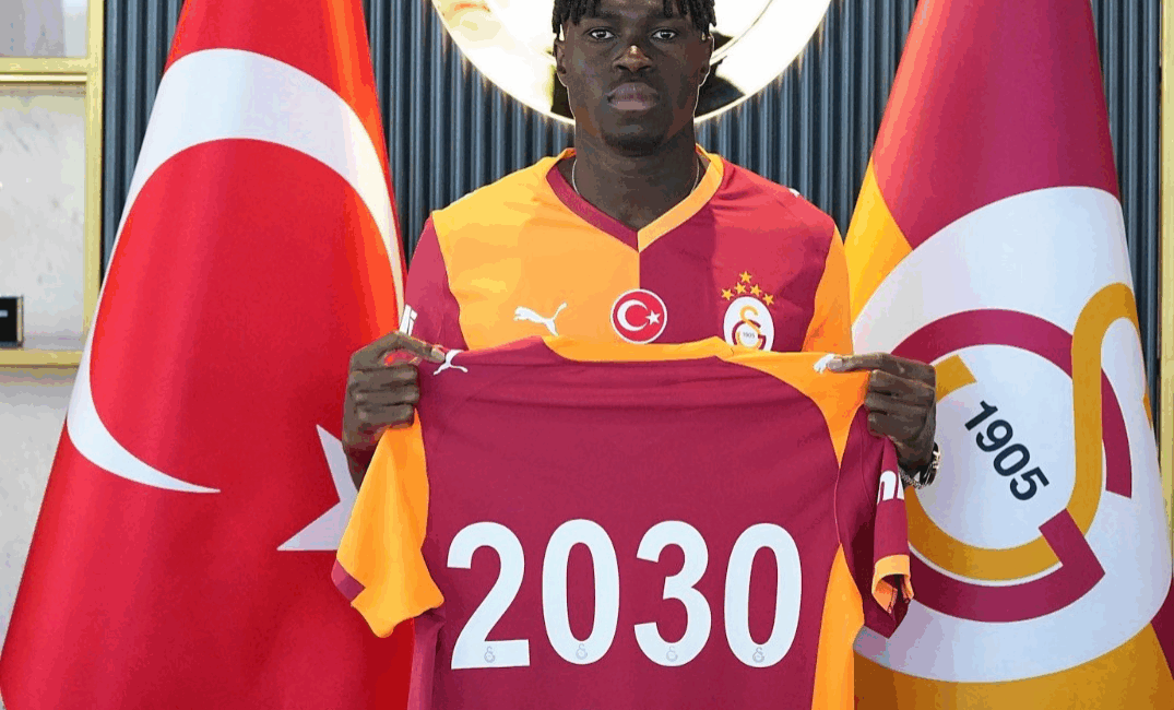 Galatasaray, savunma hattını Fildişi Sahilli başarılı oyuncu Wilfried Singo ile
