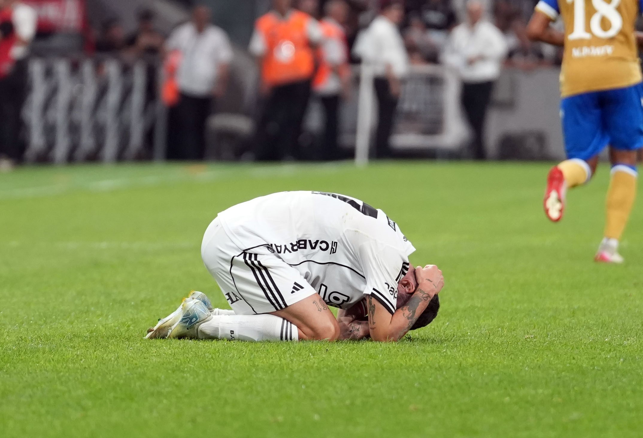 İstanbul'da oynanan UEFA Konferans Ligi play-off turu rövanş maçında İsviçre