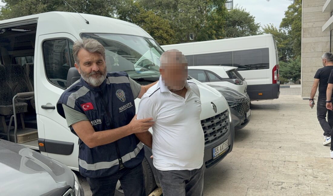  Samsun'da evinde 25 bin 458 adet sentetik ecza ile yakalanan
