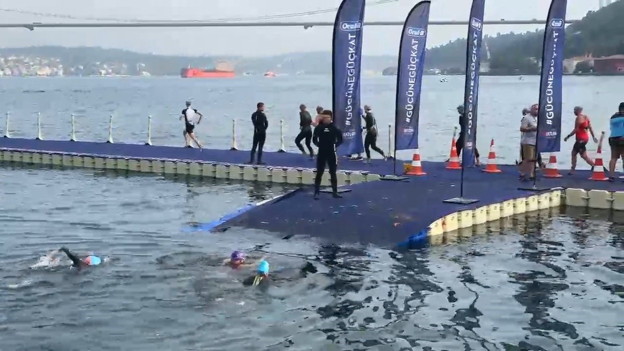 İstanbul'un ev sahipliği yaptığı 2025 Uluslararası Asya ve Avrupa Triatlon