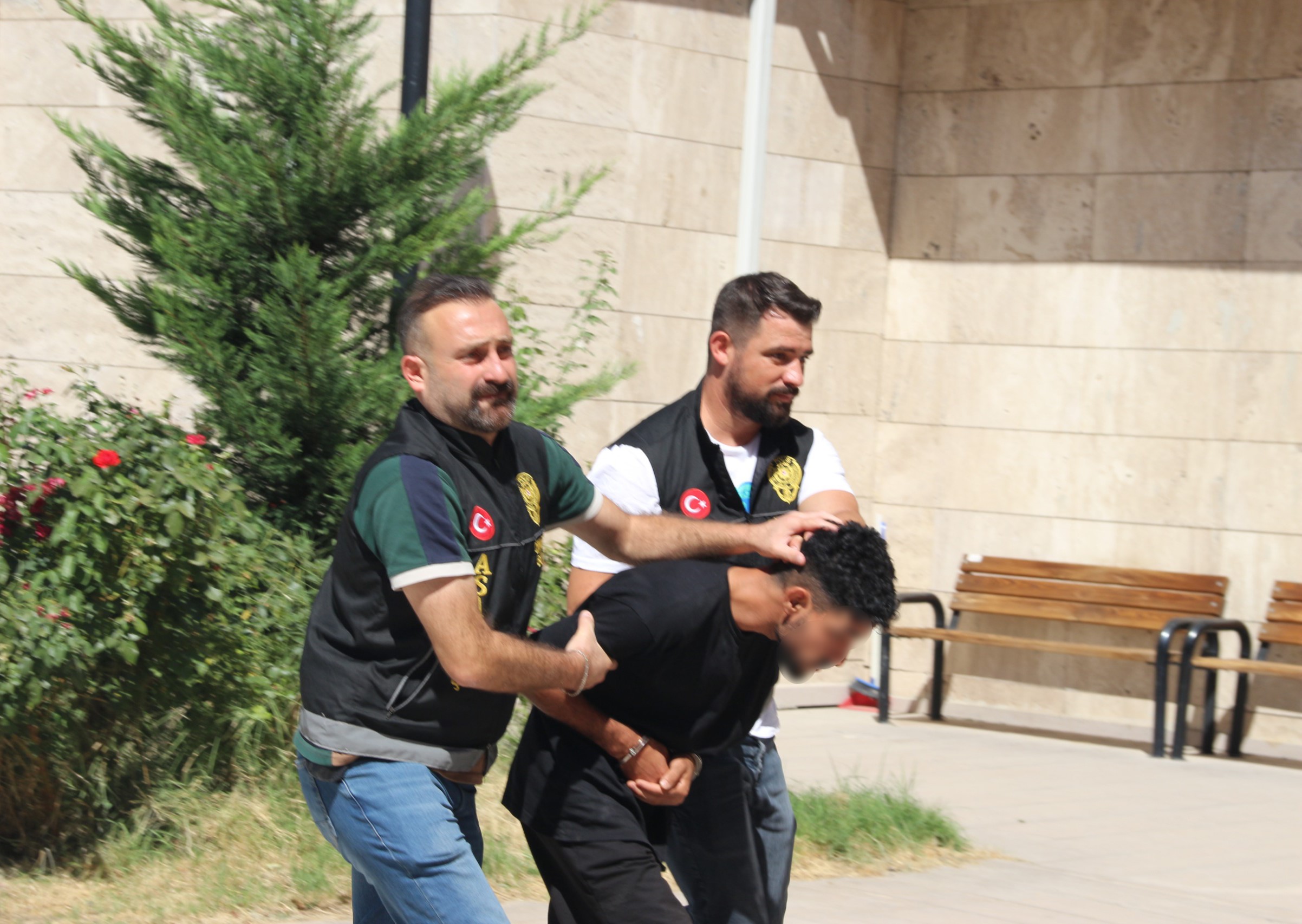  Afyonkarahisar'da 65 yaşındaki muhasebeciyi öldürdükten sonra kaçan ve polisin 3