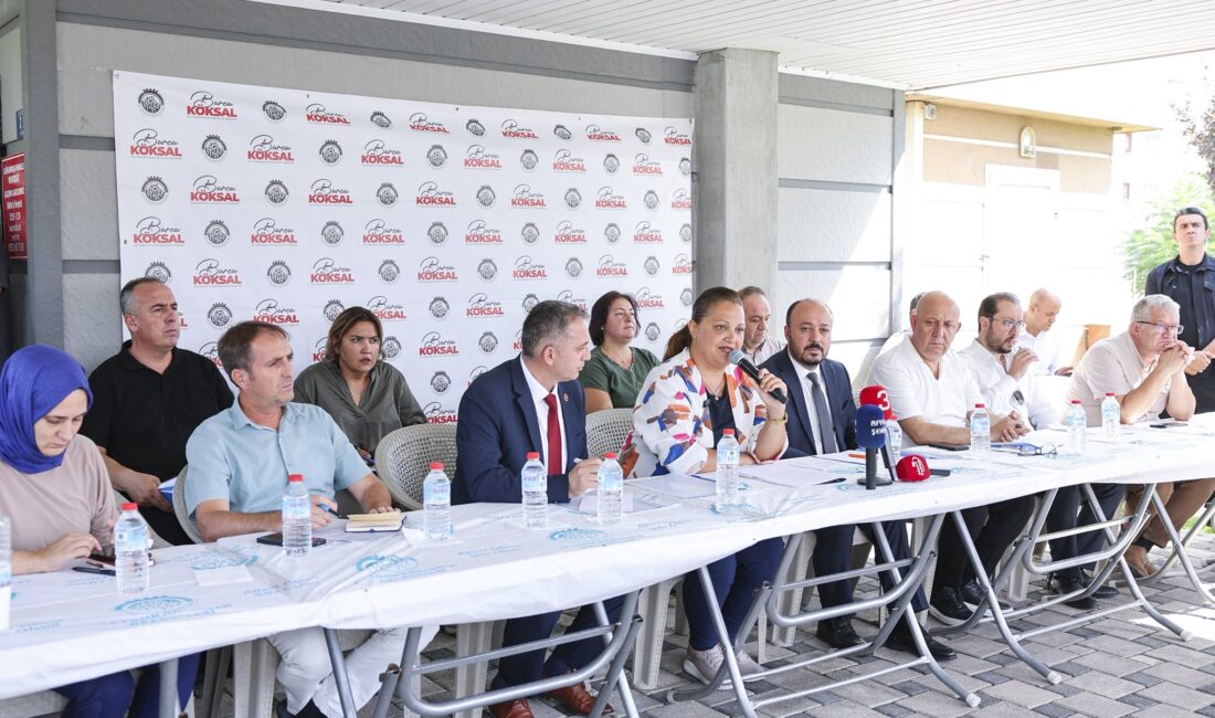 Afyonkarahisar Belediye Başkanı Burcu Köksal, Mahalle Buluşmaları kapsamında hemşehrileriyle bir
