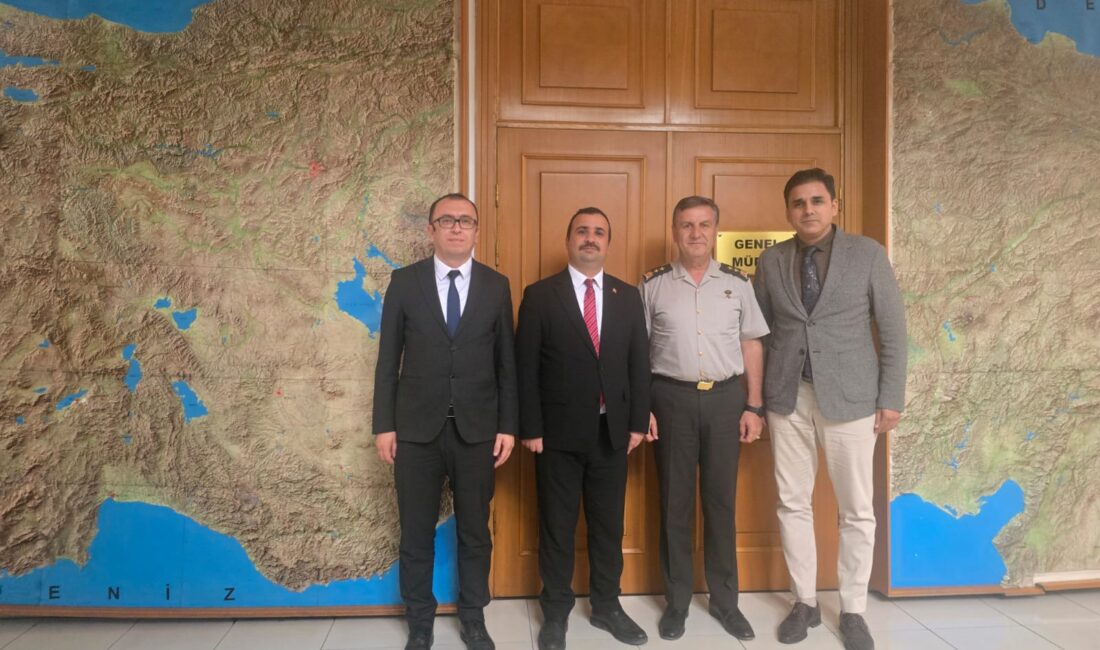 Erkan Tanyeri’den Tümgeneral Osman Alp’e Ziyaret Afyonkarahisar Nüfus ve Vatandaşlık Müdürü Erkan Tanyeri, Harita Genel Müdürü