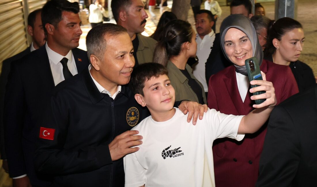 Afyonkarahisar Valisi Doç. Dr. Kübra Güran Yiğitbaşı, İçişleri Bakanı Ali