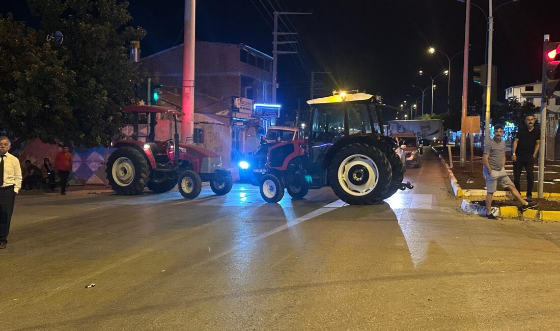 Afyonkarahisar'a bağlı Çayırbağ beldesinde yaşanan trafik kazaları, dün meydana gelen