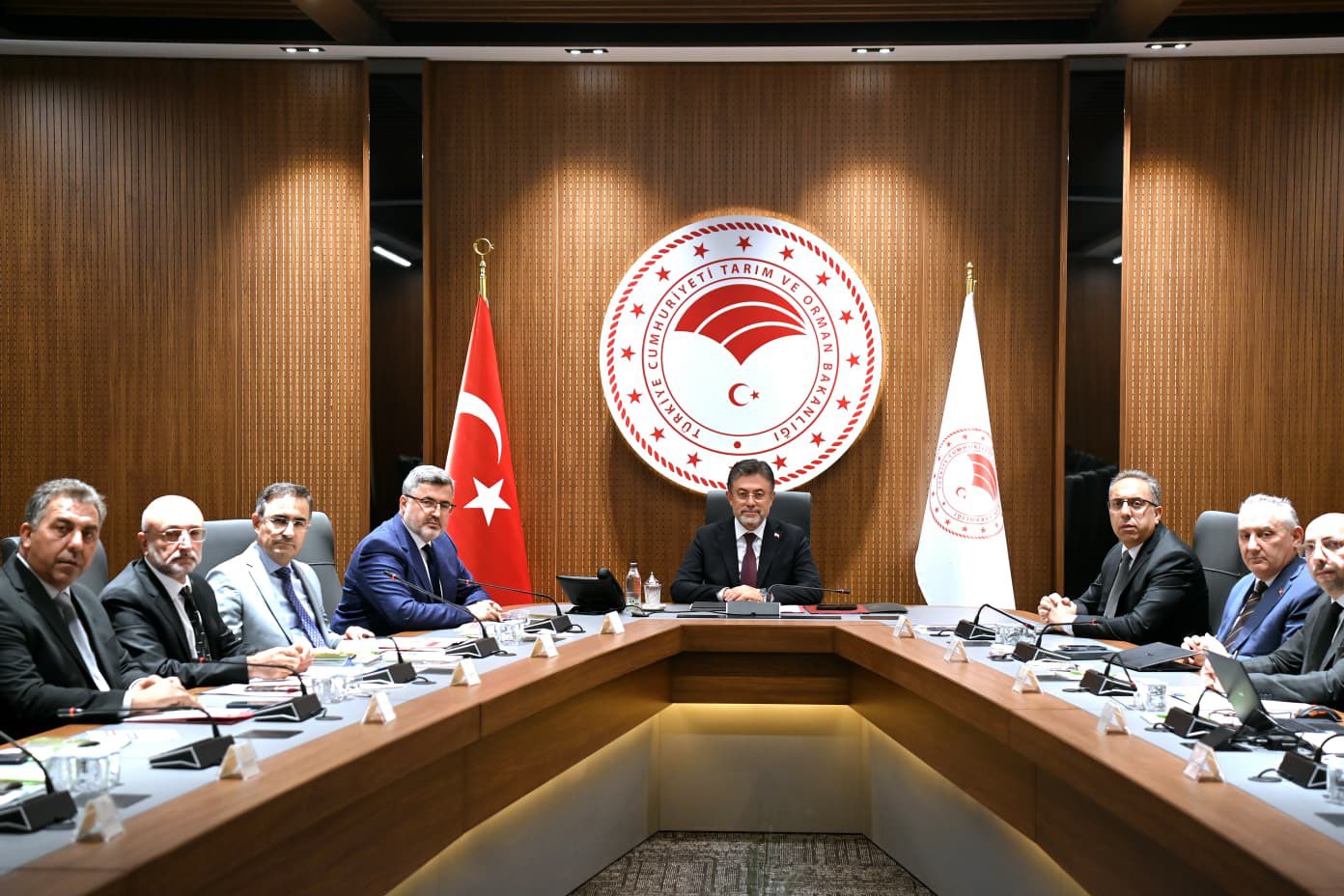 Tarım ve Orman Bakanı İbrahim Yumaklı’yı ziyaret eden AK Parti