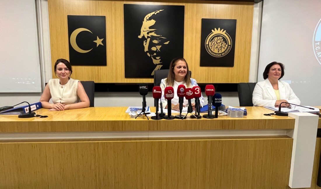 Afyonkarahisar Belediyesi’nin Ağustos ayı olağan meclis toplantısı, Belediye Başkanı Burcu