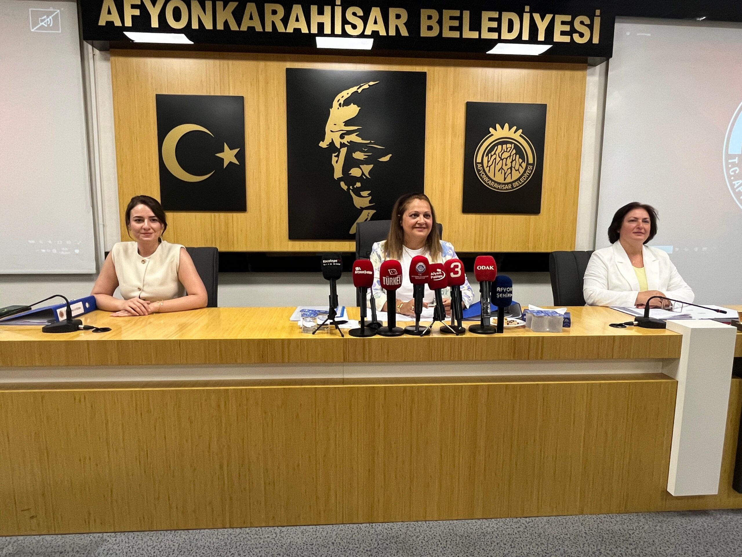 Afyonkarahisar Belediyesi’nin Ağustos ayı olağan meclis toplantısı, Belediye Başkanı Burcu