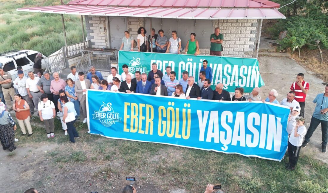 Türkiye'nin en önemli sulak alanlarından biri olan Eber Gölü için