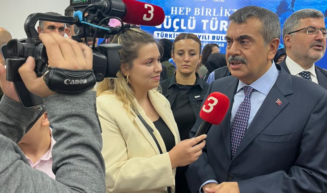 "Bakan Tekin: Eğitim Politikamızı Vatandaşla Birlikte Yazıyoruz"