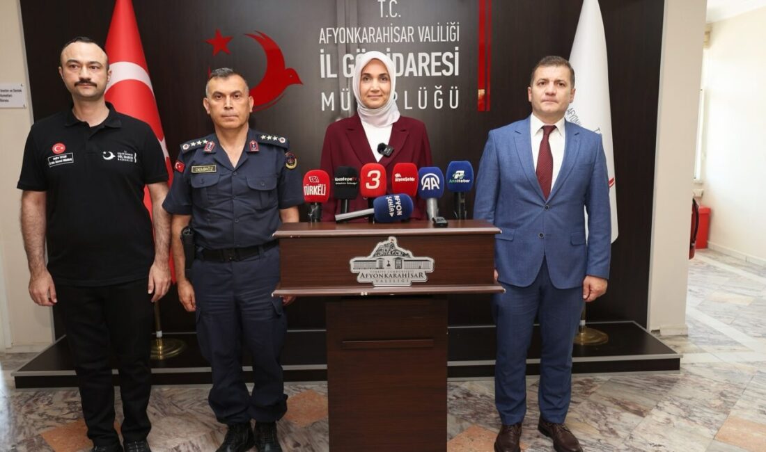 AFYONKARAHİSAR (AA) – Afyonkarahisar'da Vali Kübra Güran Yiğitbaşı, kentteki asayiş