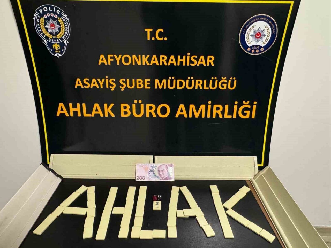 Afyon’da suç ve suçlulara geçit yok: 27 aranan şahıs yakalandı