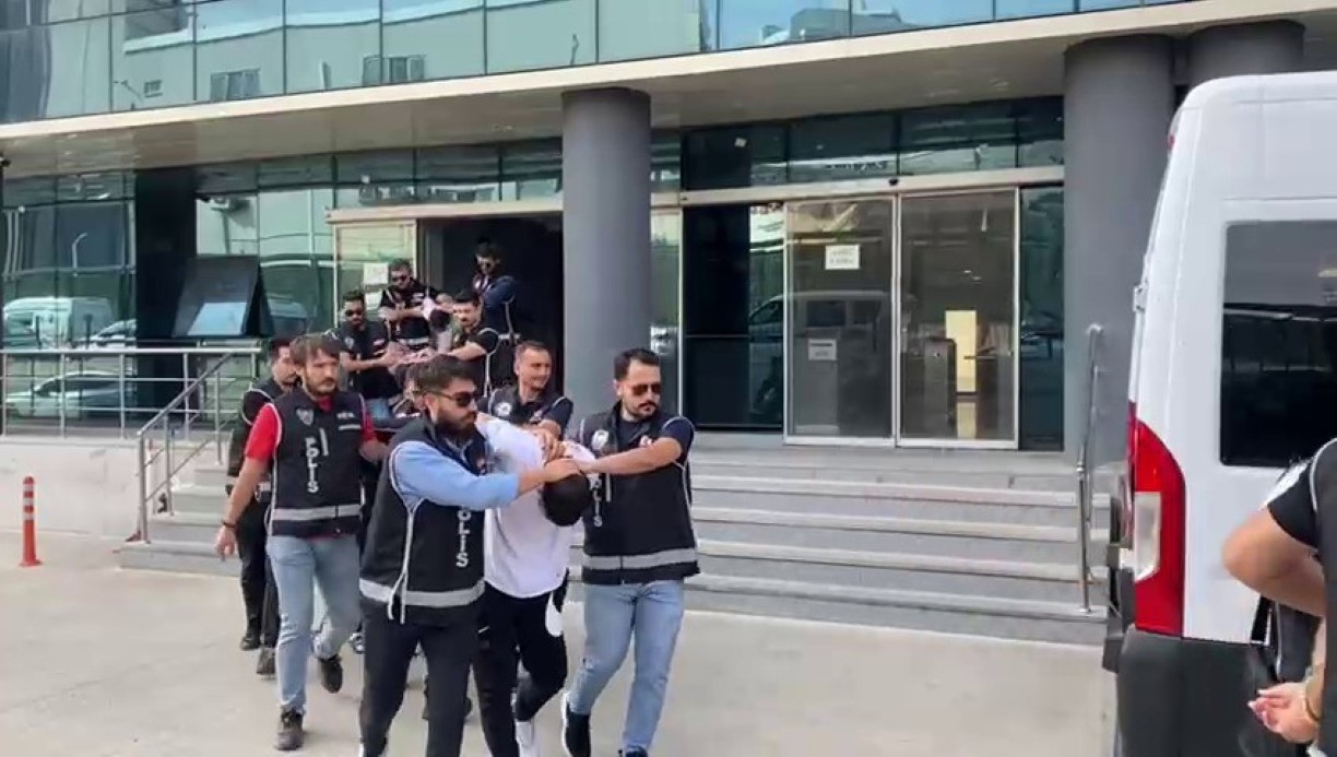 Bursa merkezli olarak İstanbul, Hatay, Mersin, Antalya ve Eskişehir'de düzenlenen