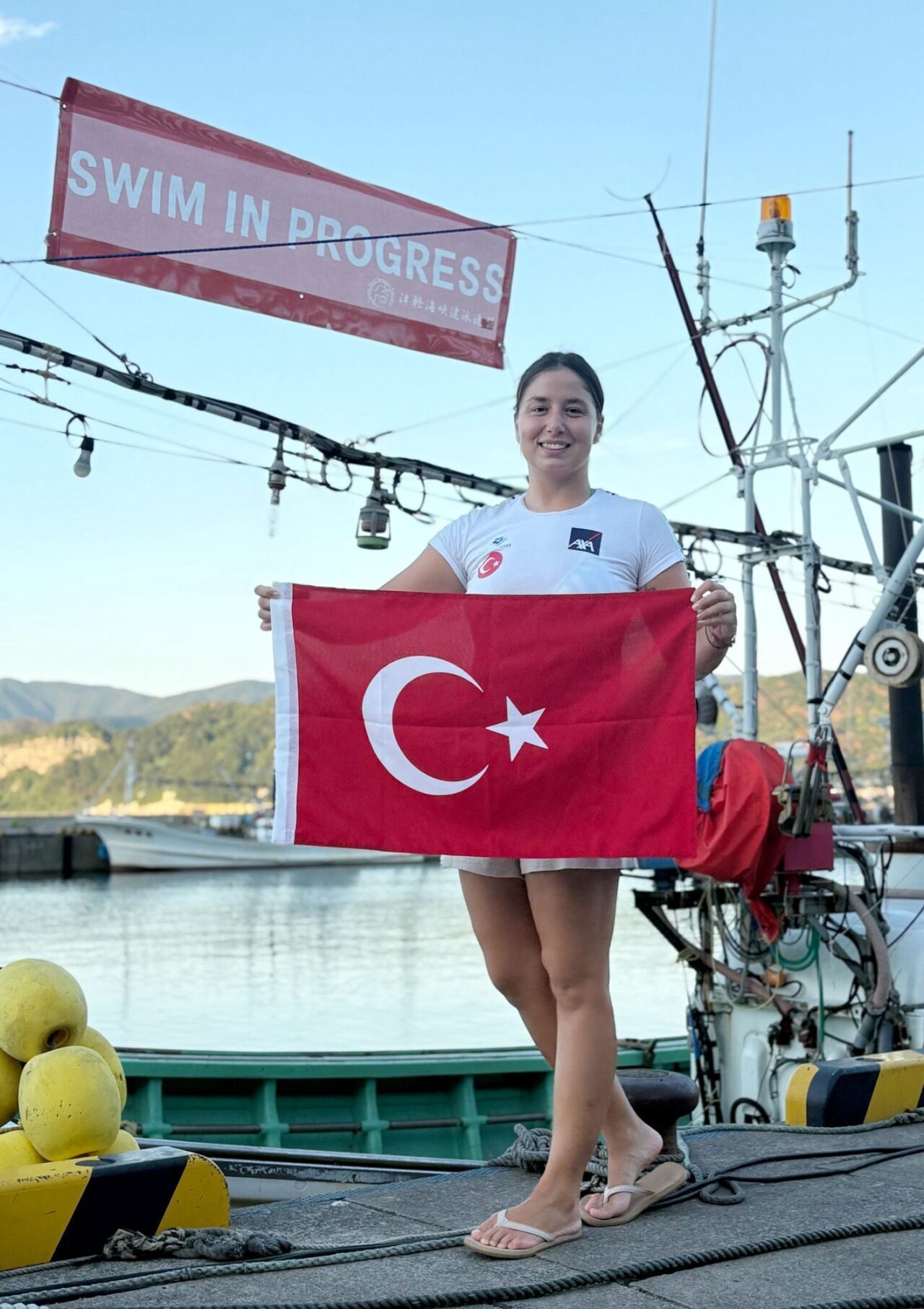 
"Herkesin kalbinin benimle beraber atacağına inanıyorum. Okyanusta tek başıma değil