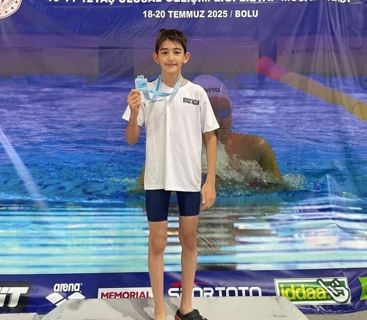 Bilecik’i temsil eden sporcu Mehmet Efe Kal, ’11-12 Yaş Ulusal