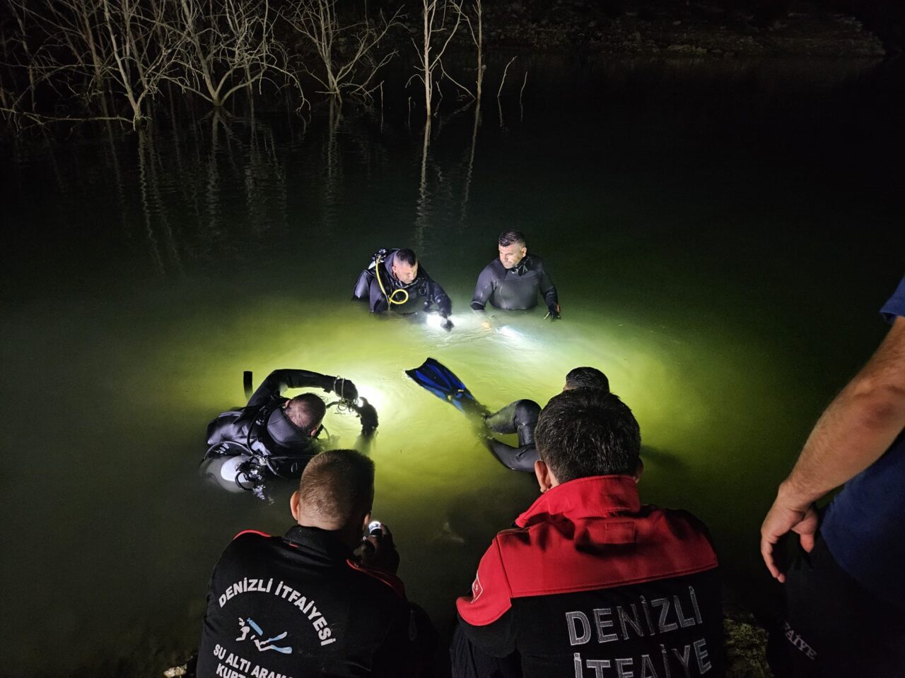 Denizli'nin Buldan ilçesinde, gölete düştükten sonra kaybolan kişinin cansız bedenine