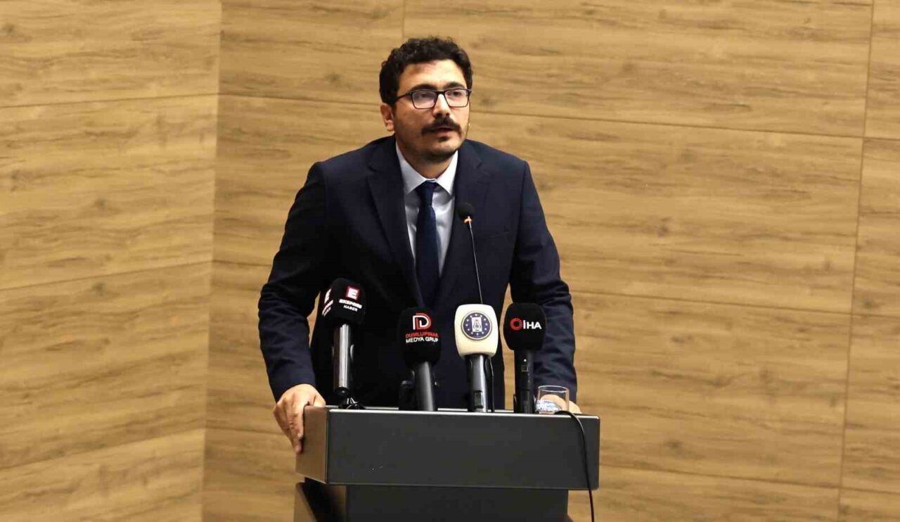 TMMOB İnşaat Mühendisleri Odası Kütahya Temsilcisi Emirhan Aydın, Kütahya’nın deprem