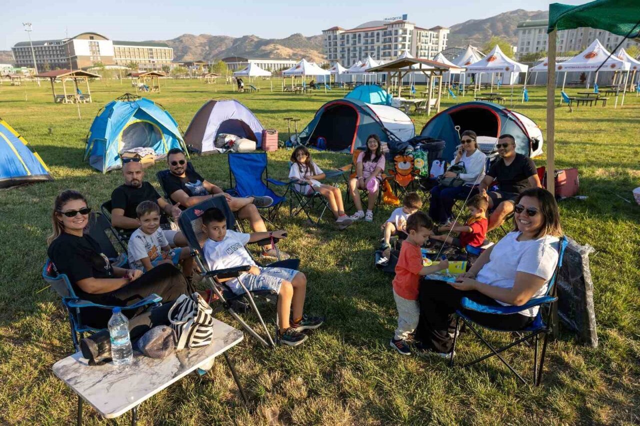 Afyonkarahisar’da bu yıl ilk kez düzenlenen "Dijital Sessizlikte Aile Kampı",