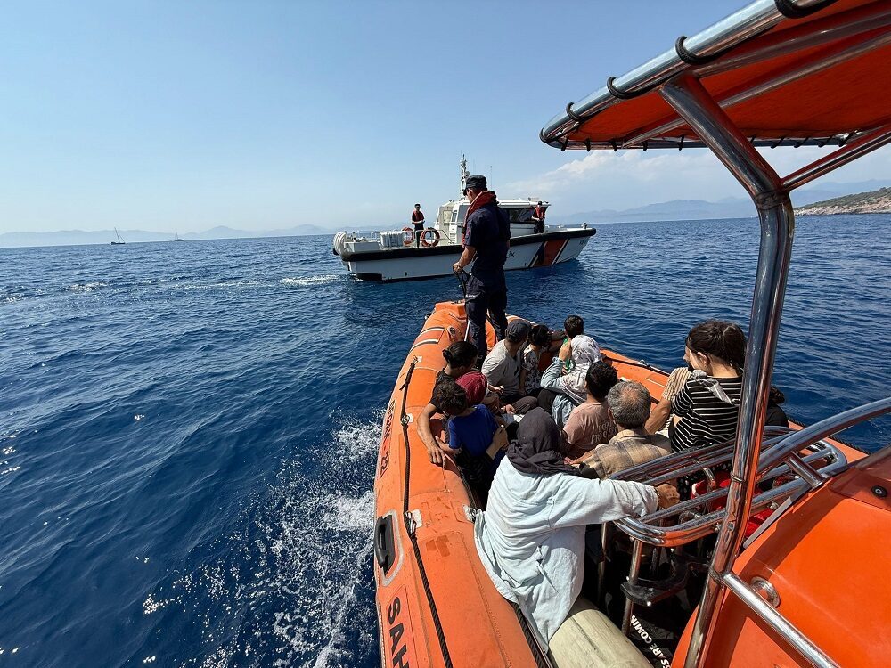 Muğla'nın Fethiye ilçesi açıklarında, karadan ulaşımın mümkün olmadığı bir bölgede