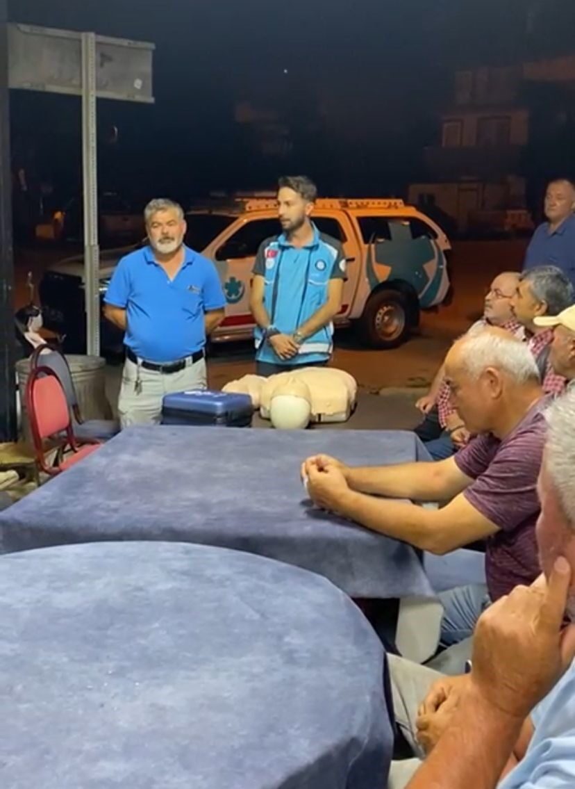 Afyonkarahisar’ın Balçıkhisar köyünde başlayan ’İlk Yardım Eden Sen Ol’ projesi