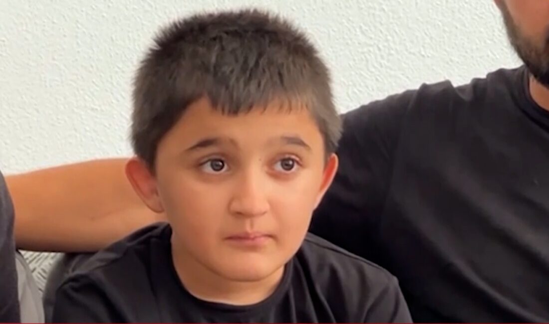 Uşak’ın Banaz ilçesinde yaşayan 9 yaşındaki Kamil Gümüş, Duchenne Musküler