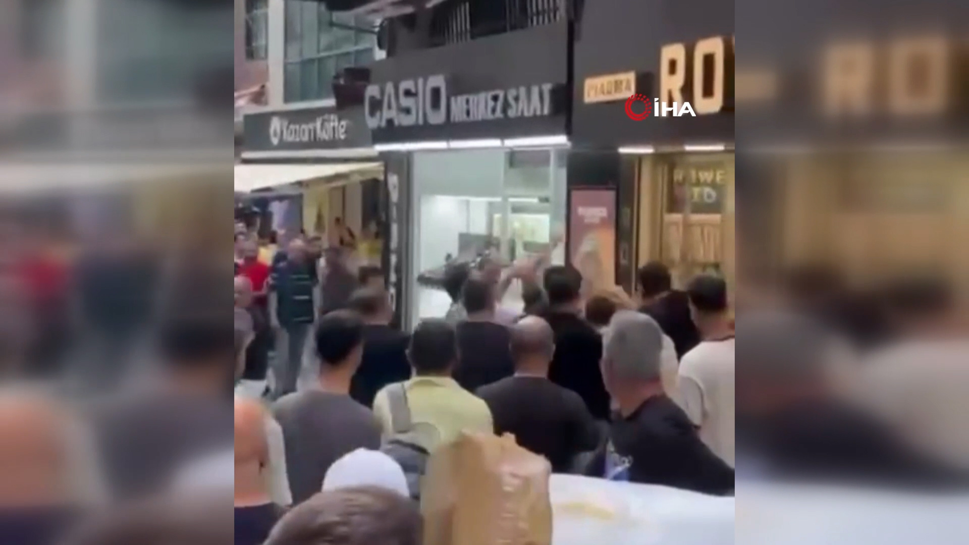 İstanbul'un tarihi Fatih ilçesine bağlı Tahtakale Mahallesi'nde, esnaflar arasında sözlü