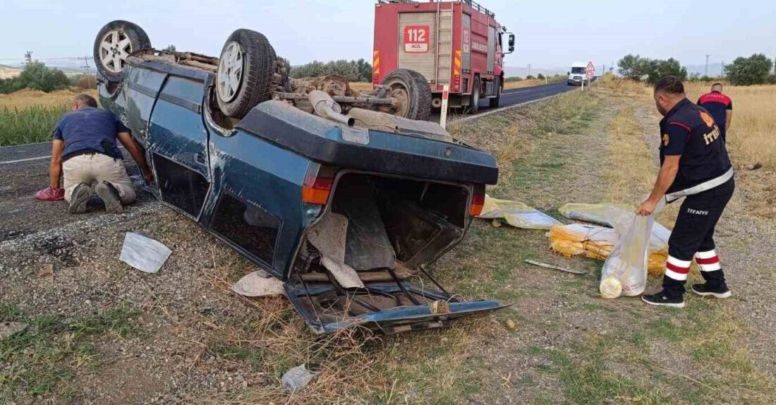 Afyonkarahisar’da sürücüsünün direksiyon hakimiyetini kaybettiği otomobilin takla atması sonucunda gerçekleşen
