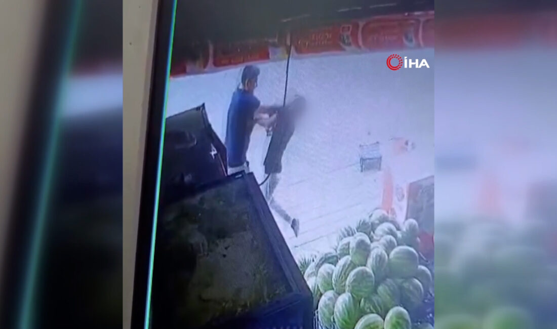 Adana'da bir markette meydana gelen olayda, siparişini beğenmeyen bir müşteri,