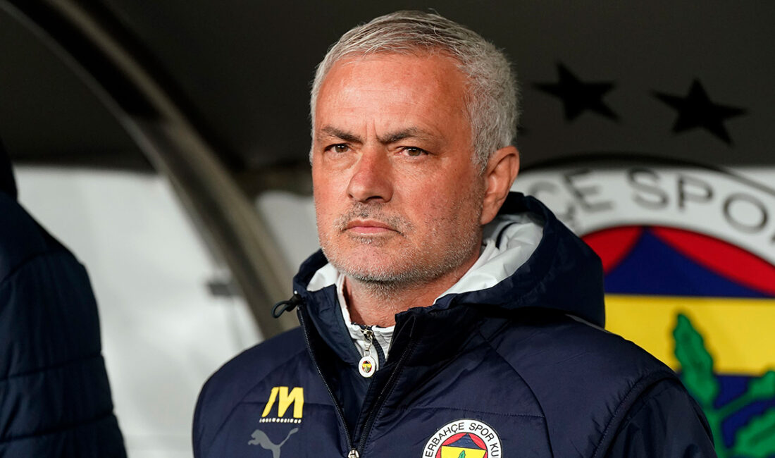 Fenerbahçe'nin, Teknik Direktör Jose Mourinho ile yollarını ayırması Avrupa medyasında