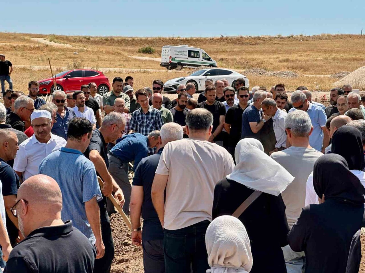 Muğla’da ailesiyle tatile gittikleri otelin havuzunda boğulan 9 yaşındaki Ali