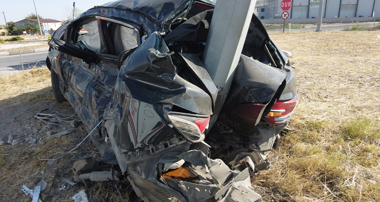 Edirne'nin Havsa ilçesinde meydana gelen trafik kazasında, bir kamyon ile