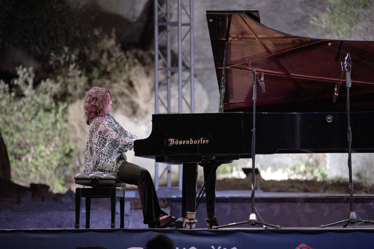 Rus asıllı piyanist Katya Apekisheva, Kültür ve Turizm Bakanlığının destekleriyle