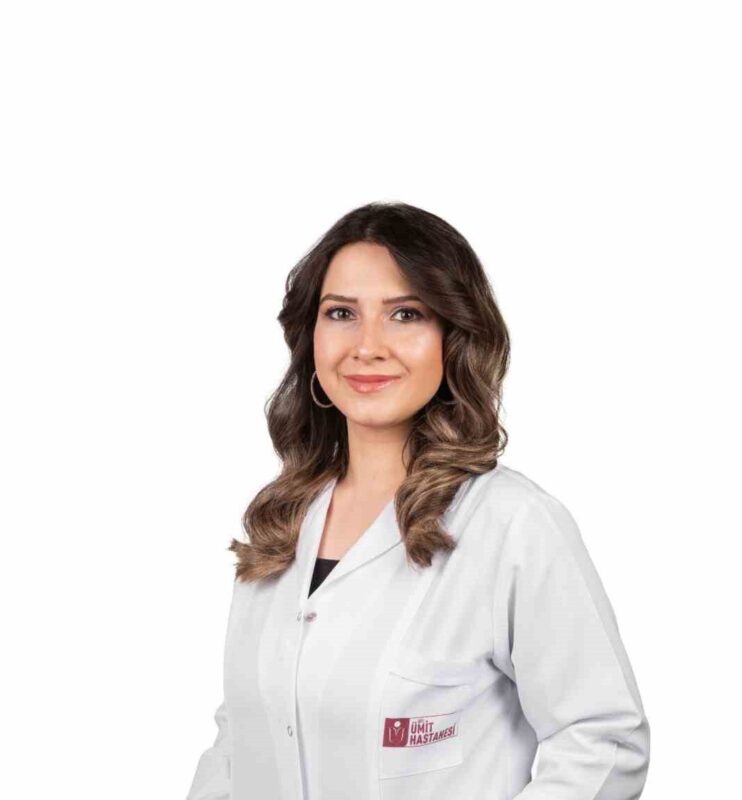 Eskişehir’de diyetisyenlik yapan Şükriye Eral, sıcak havalarda artan su ve