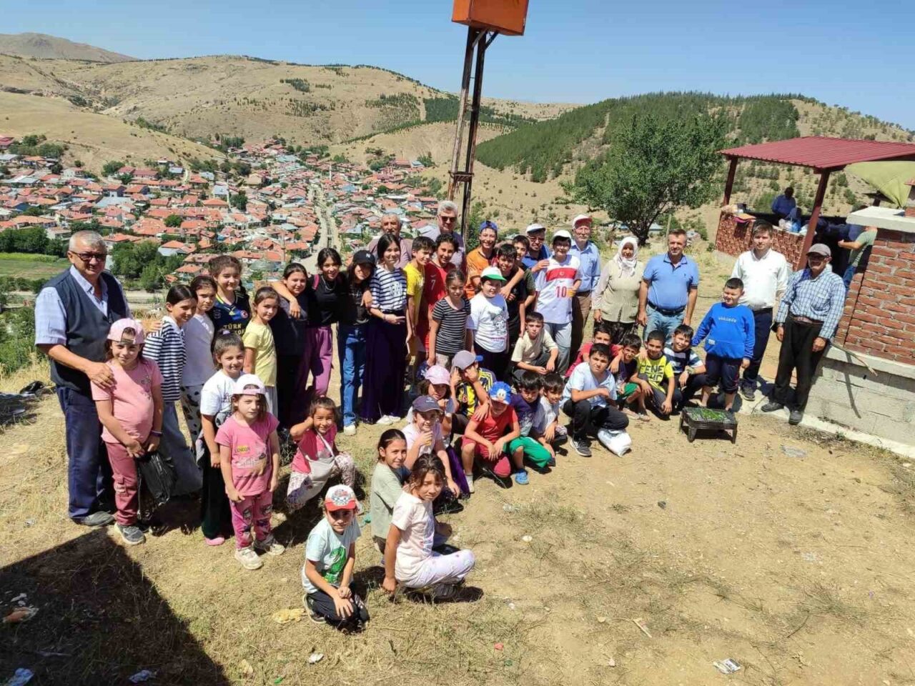 Afyonkarahisar’ın Şuhut ilçesinde, İlçe Müftülüğü tarafından Balçıkhisar köyü Yaz Kur’an